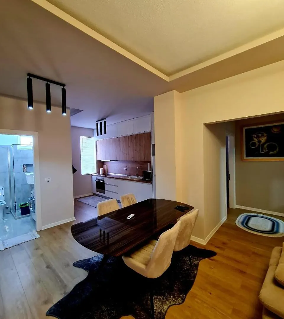 Dion Apartment Elbasan 0*,  Albanië